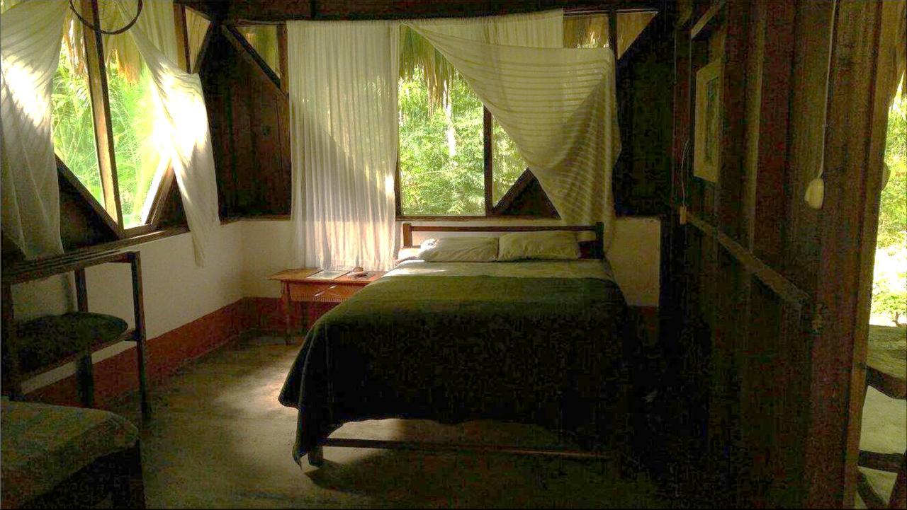 Ecolodge El Sombrero Laguna Yaxha Luaran gambar